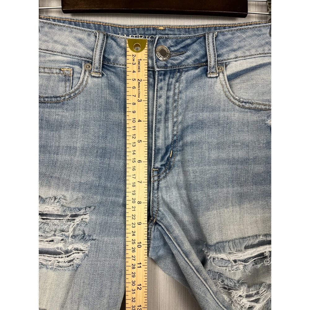 American Eagle Tomgirl Bermuda Denim Shorts Women 6 Blue Distressed Frayed Hem - Picture 8 of 9